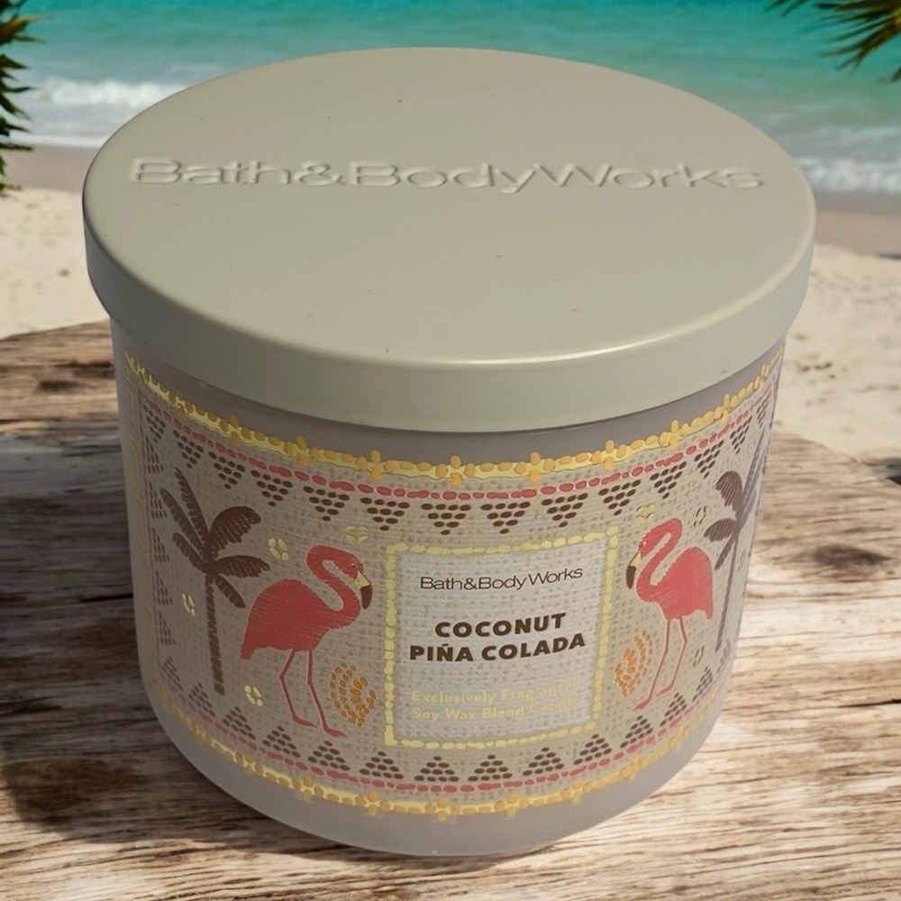 Bath & Body Works Coconut Pina Colada 3 Wick Scented Candle  14.5 oz w/ lid